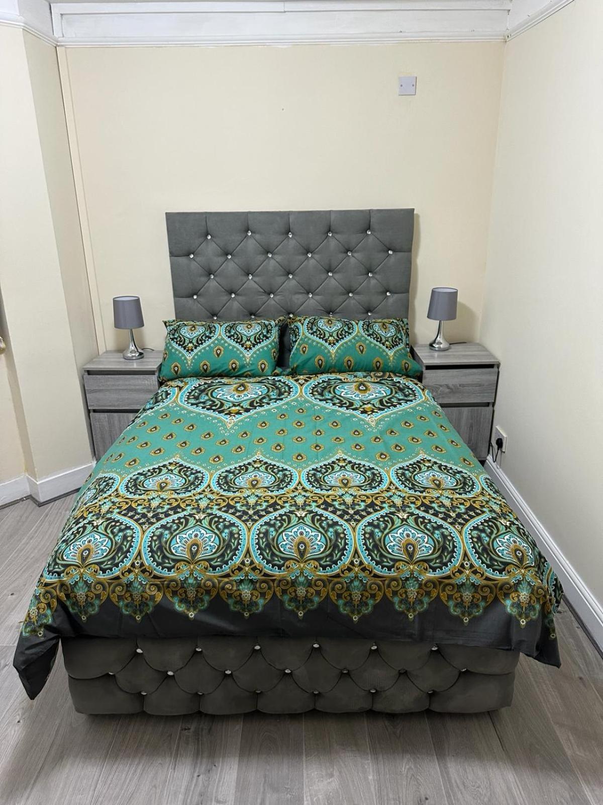 Elsaro Hotel Slough Luaran gambar